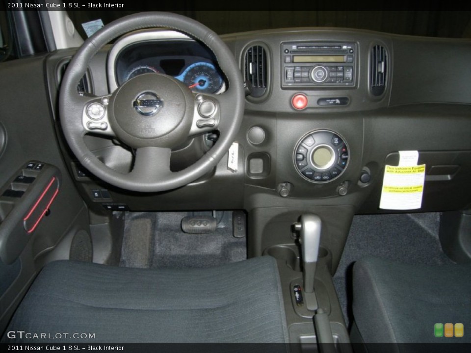 Black Interior Dashboard for the 2011 Nissan Cube 1.8 SL #76212680