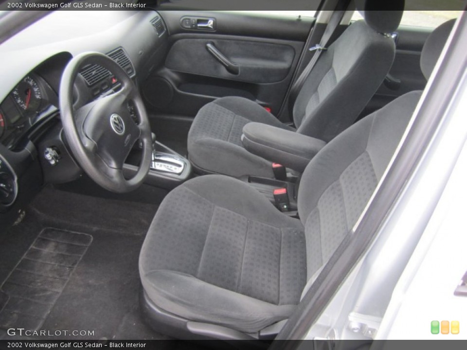Black Interior Photo for the 2002 Volkswagen Golf GLS Sedan #76213270