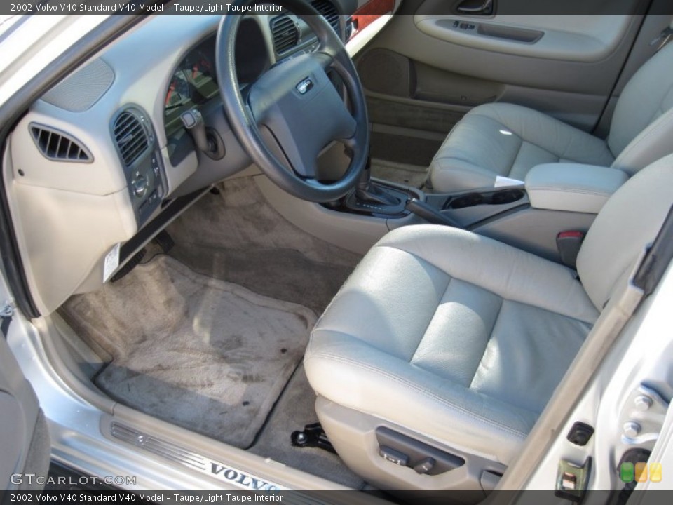 Taupe/Light Taupe Interior Photo for the 2002 Volvo V40  #76215476