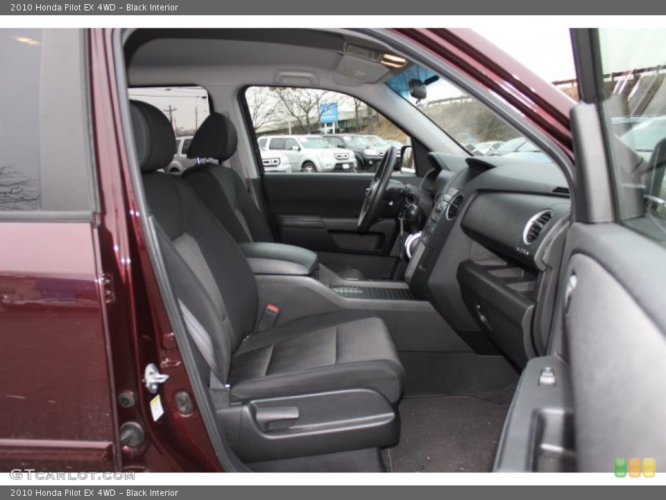 Black Interior Photo for the 2010 Honda Pilot EX 4WD #76216343