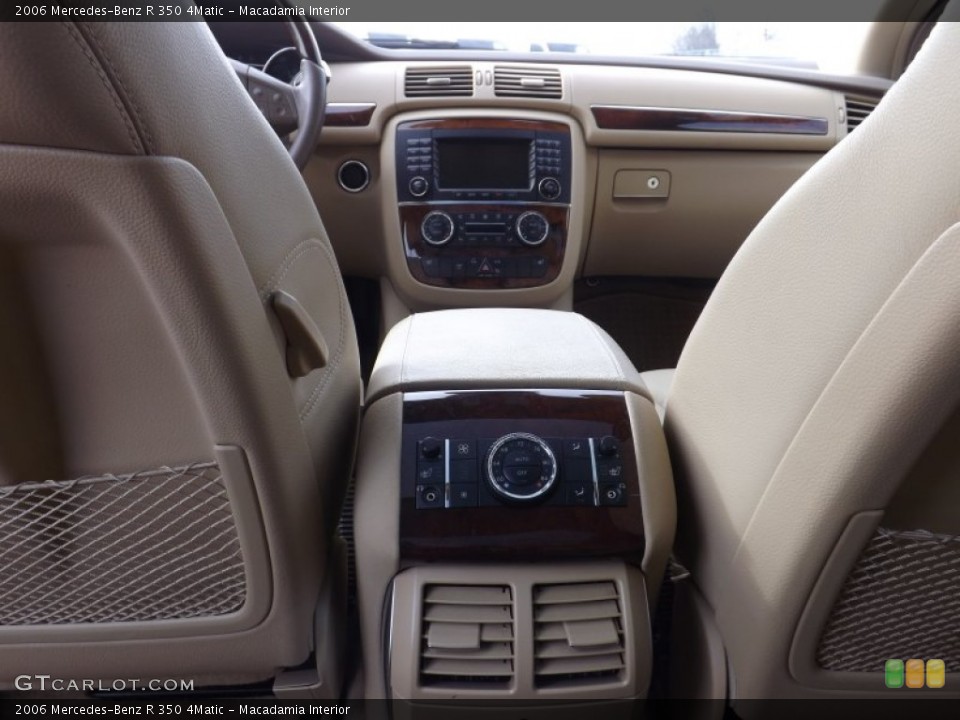 Macadamia Interior Controls for the 2006 Mercedes-Benz R 350 4Matic #76222133