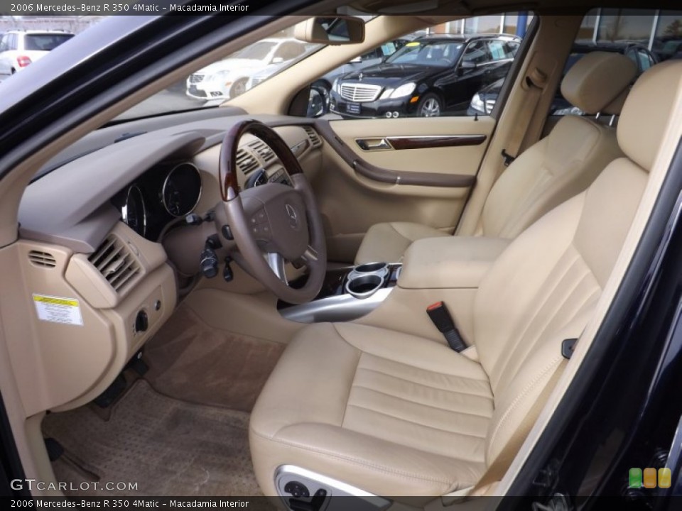 Macadamia Interior Photo for the 2006 Mercedes-Benz R 350 4Matic #76222145