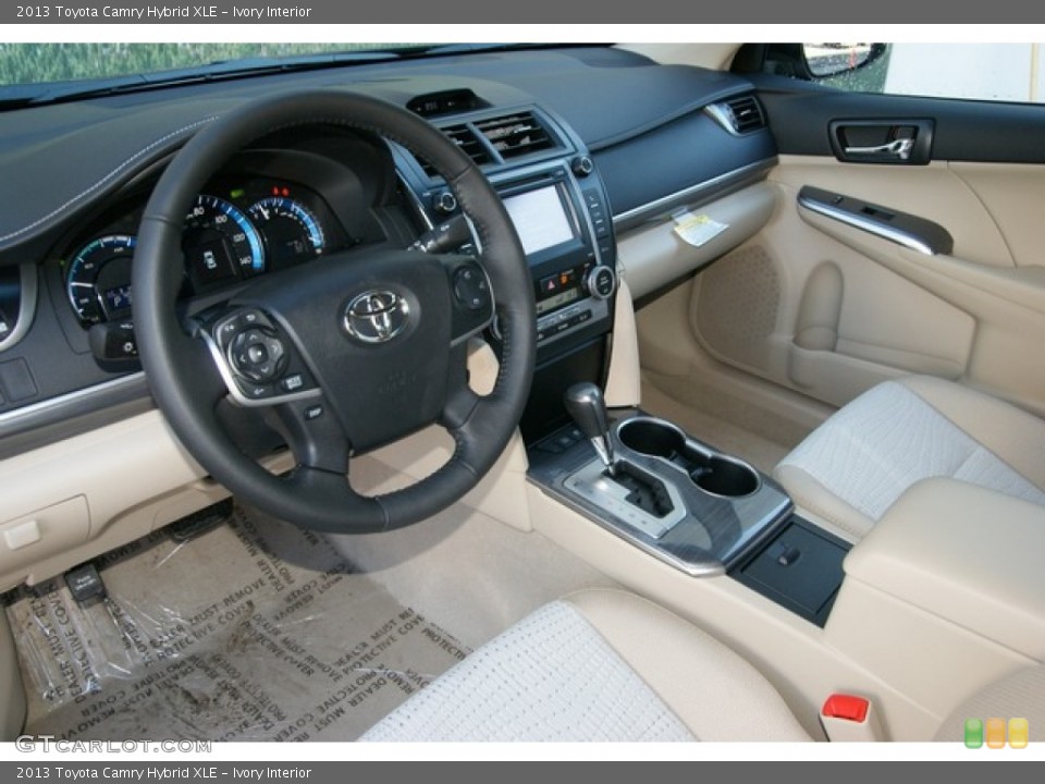 Ivory Interior Photo for the 2013 Toyota Camry Hybrid XLE #76224660