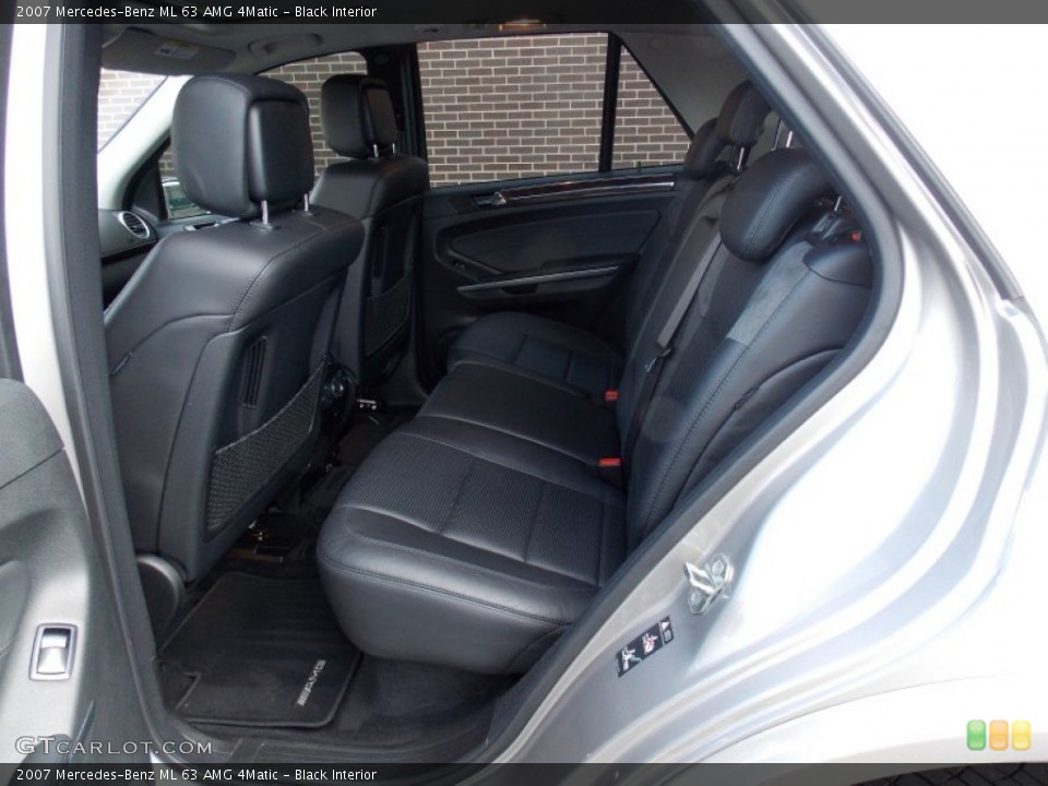 Black Interior Rear Seat for the 2007 Mercedes-Benz ML 63 AMG 4Matic #76233578