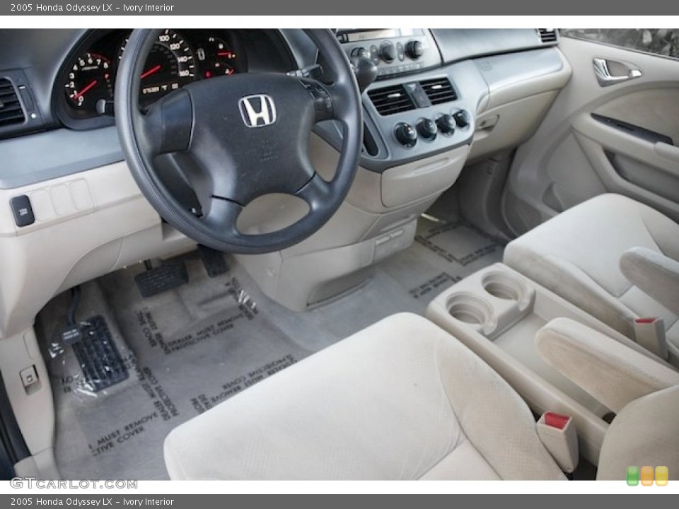 Ivory 2005 Honda Odyssey Interiors