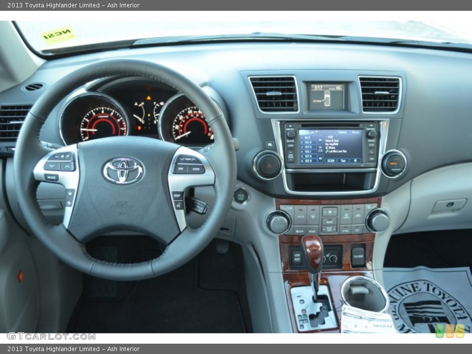 Ash Interior Dashboard for the 2013 Toyota Highlander Limited #76255805