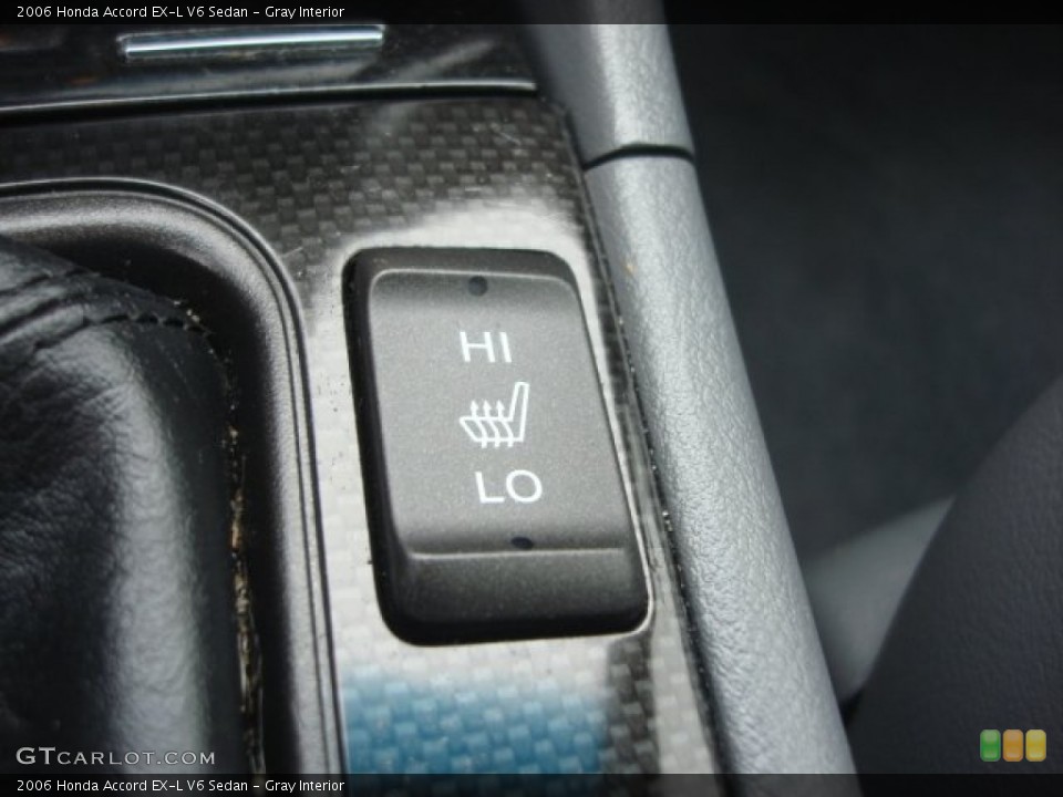 Gray Interior Controls for the 2006 Honda Accord EX-L V6 Sedan #76258694