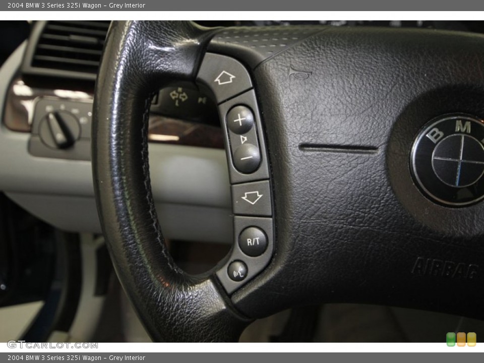 Grey Interior Controls for the 2004 BMW 3 Series 325i Wagon #76265105
