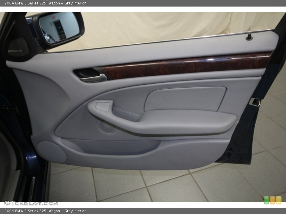 Grey Interior Door Panel for the 2004 BMW 3 Series 325i Wagon #76265252