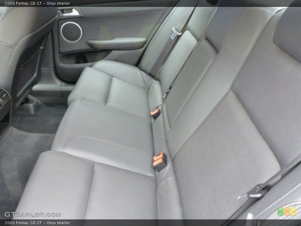 Onyx Interior Rear Seat for the 2009 Pontiac G8 GT #76266147