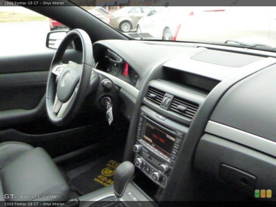 Onyx Interior Dashboard for the 2009 Pontiac G8 GT #76266269
