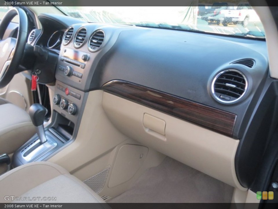 Tan Interior Dashboard for the 2008 Saturn VUE XE #76269053