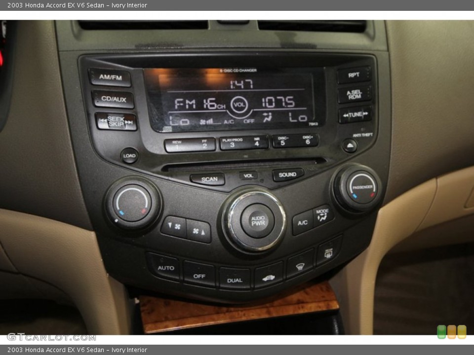 Ivory Interior Controls for the 2003 Honda Accord EX V6 Sedan #76270928