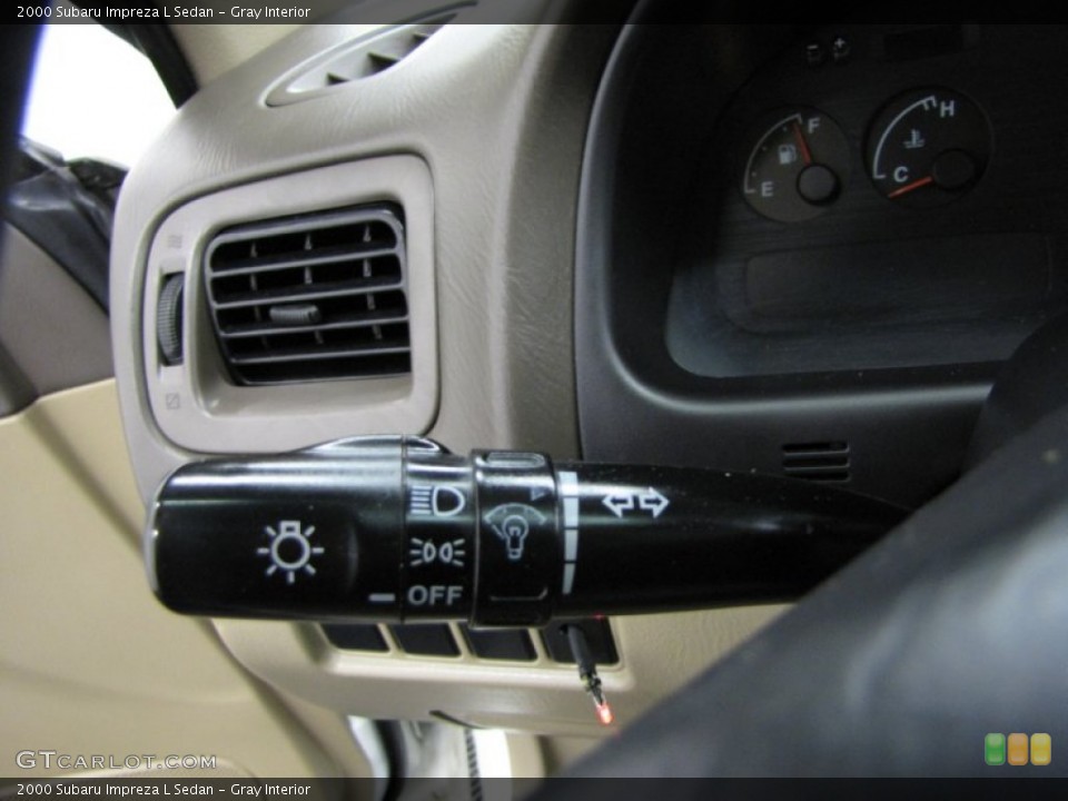 Gray Interior Controls for the 2000 Subaru Impreza L Sedan #76284719