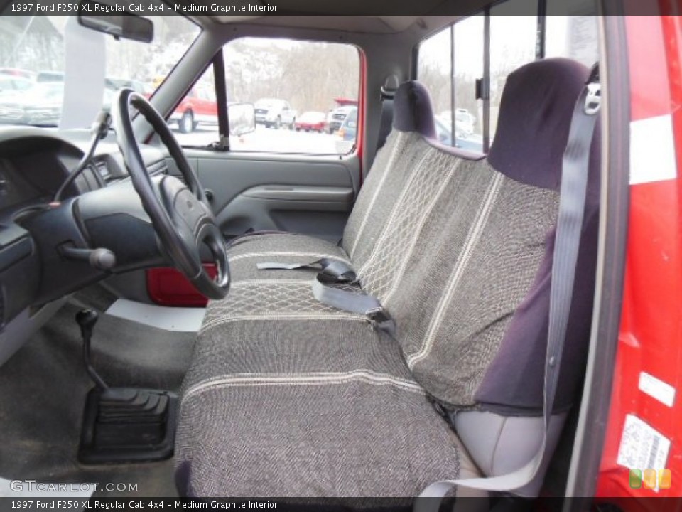 Medium Graphite Interior Photo for the 1997 Ford F250 XL Regular Cab 4x4 #76286016