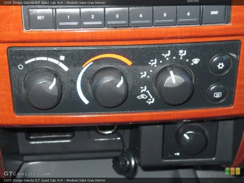 Medium Slate Gray Interior Controls for the 2005 Dodge Dakota SLT Quad Cab 4x4 #76288667
