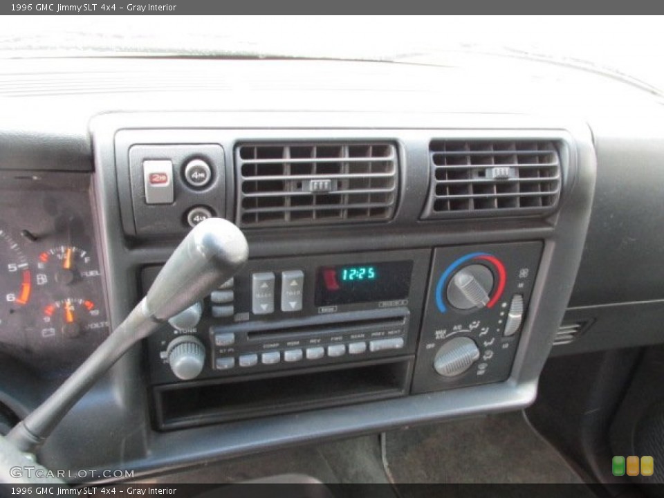 Gray Interior Controls for the 1996 GMC Jimmy SLT 4x4 #76290515