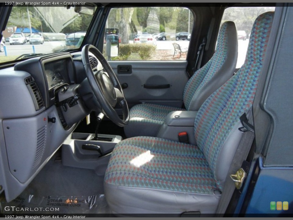 Gray Interior Photo for the 1997 Jeep Wrangler Sport 4x4 #76296172