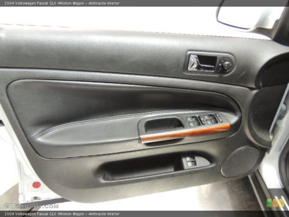 Anthracite Interior Door Panel for the 2004 Volkswagen Passat GLX 4Motion Wagon #76300132