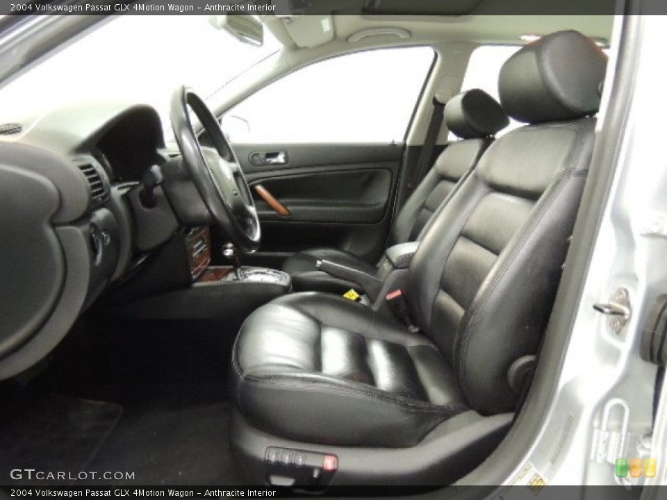 Anthracite Interior Photo for the 2004 Volkswagen Passat GLX 4Motion Wagon #76300166