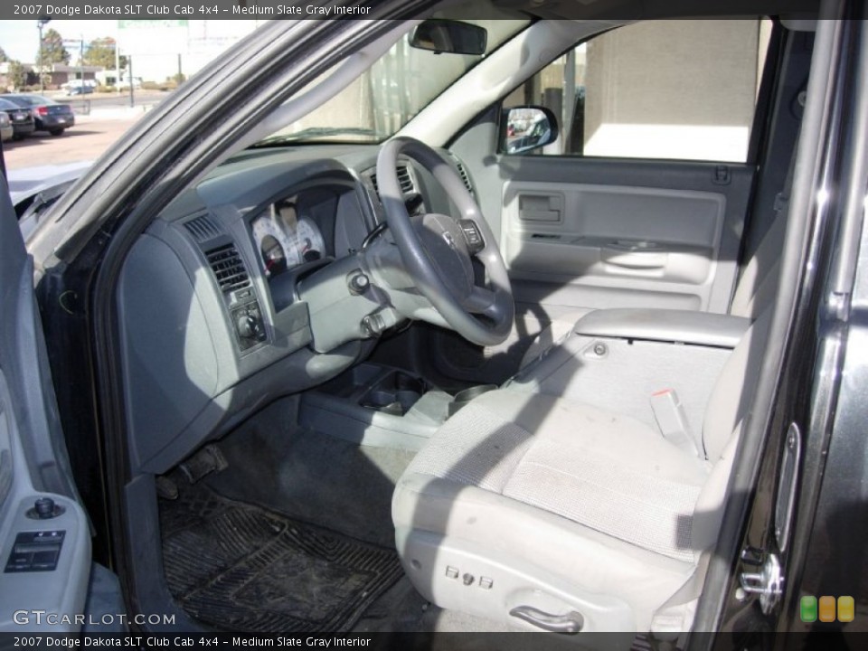 Medium Slate Gray Interior Photo for the 2007 Dodge Dakota SLT Club Cab 4x4 #76313132