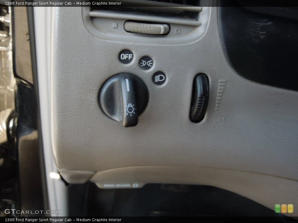 Medium Graphite Interior Controls for the 1998 Ford Ranger Sport Regular Cab #76314506
