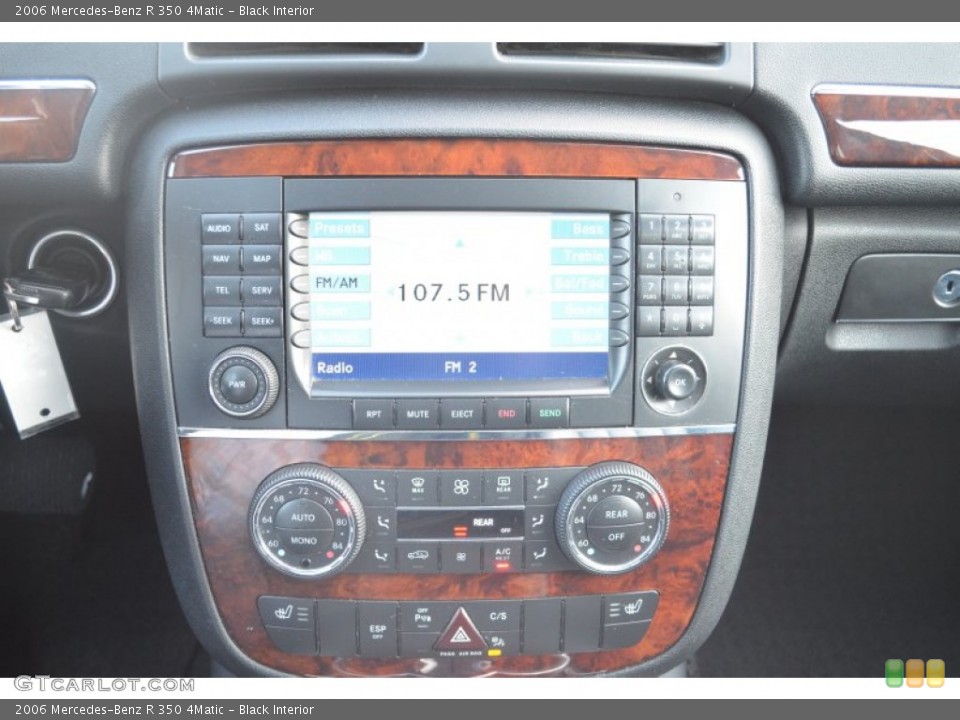 Black Interior Controls for the 2006 Mercedes-Benz R 350 4Matic #76322144
