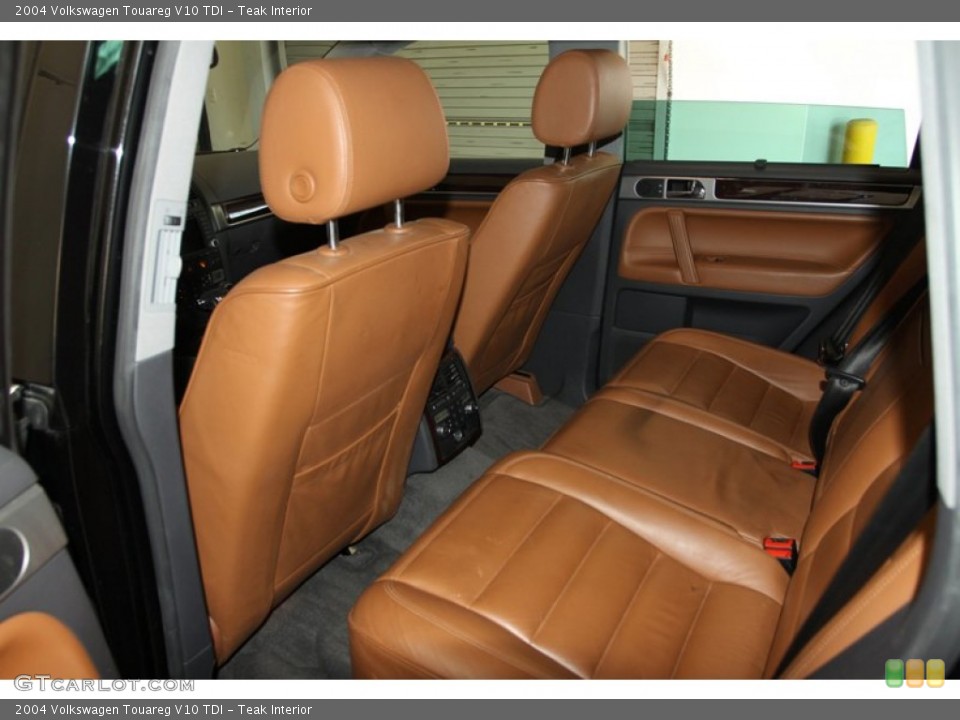 Teak Interior Rear Seat for the 2004 Volkswagen Touareg V10 TDI #76329182
