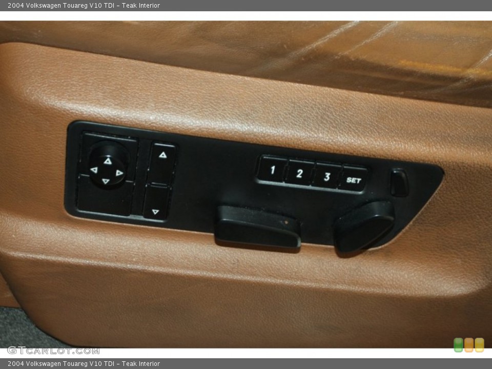 Teak Interior Controls for the 2004 Volkswagen Touareg V10 TDI #76329230