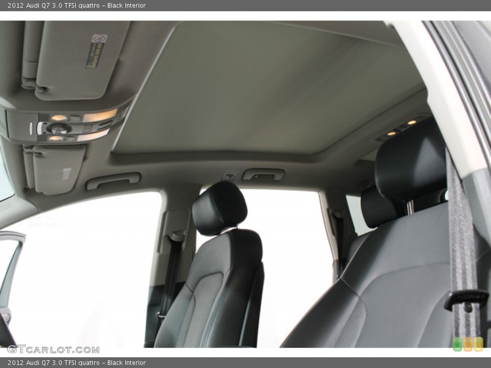 Black Interior Sunroof for the 2012 Audi Q7 3.0 TFSI quattro #76329233