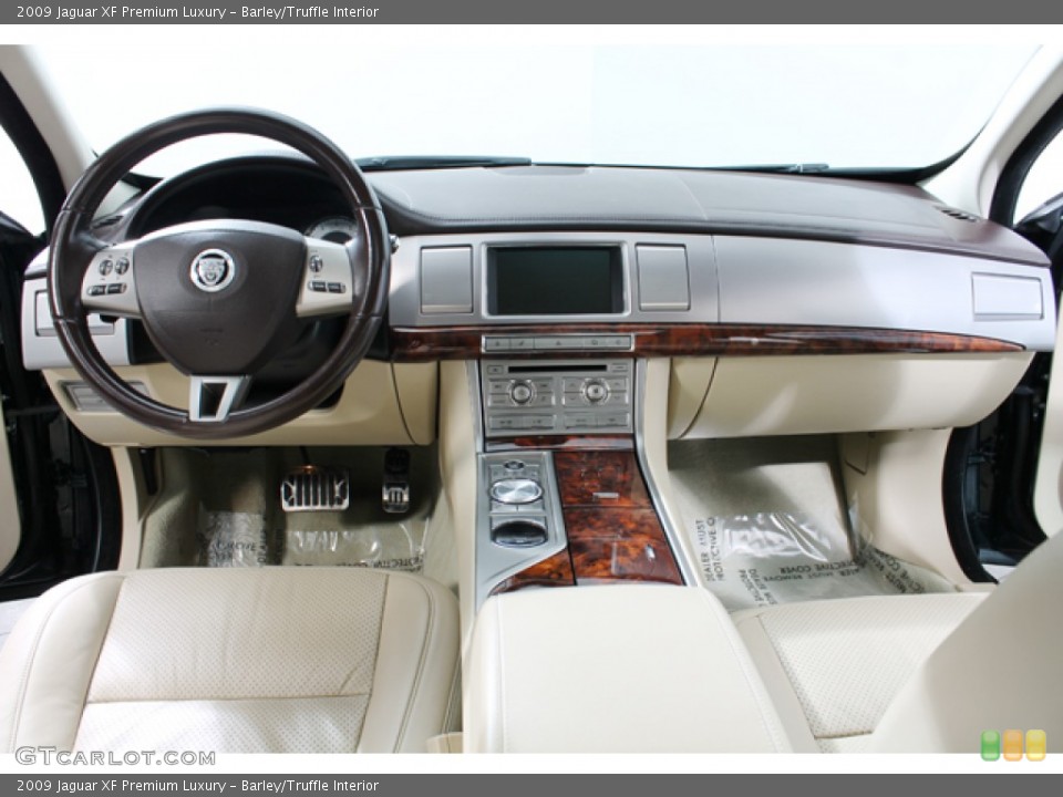 Barley/Truffle Interior Dashboard for the 2009 Jaguar XF Premium Luxury #76329932
