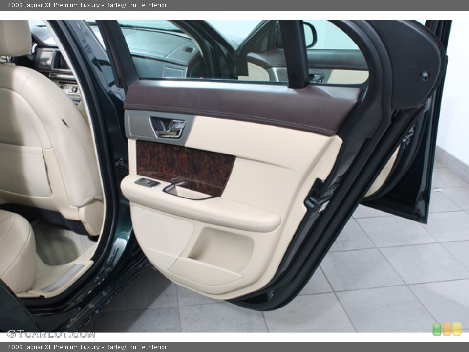 Barley/Truffle Interior Door Panel for the 2009 Jaguar XF Premium Luxury #76330001