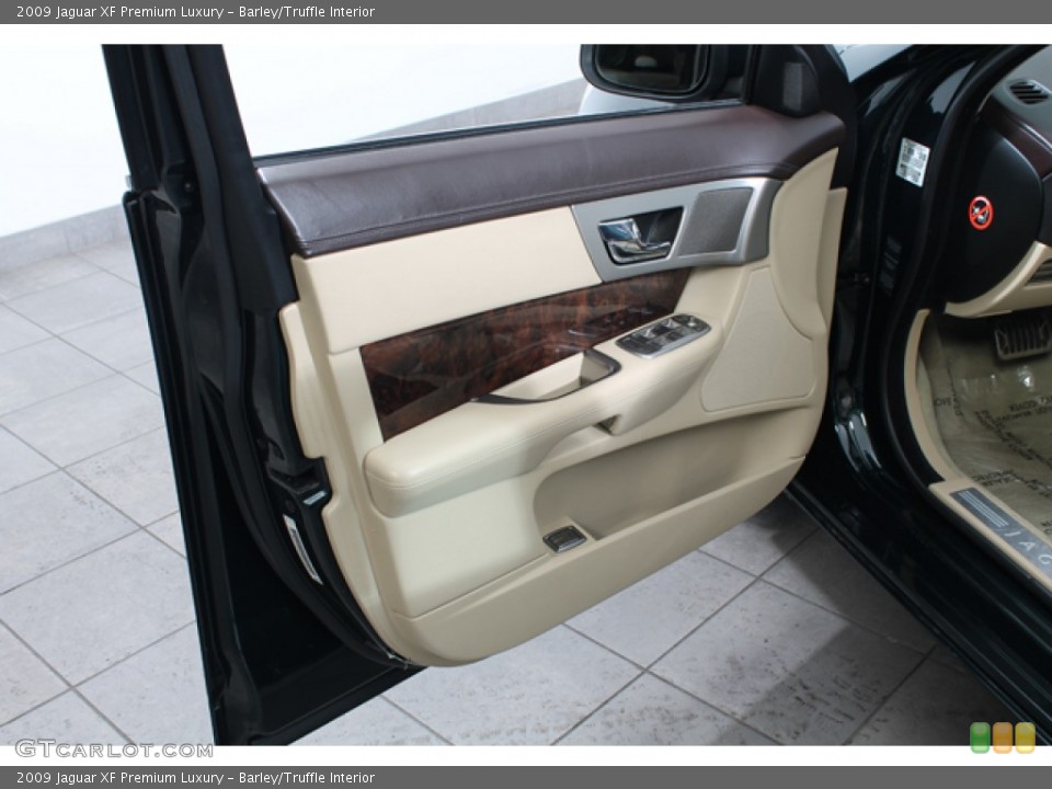 Barley/Truffle Interior Door Panel for the 2009 Jaguar XF Premium Luxury #76330016