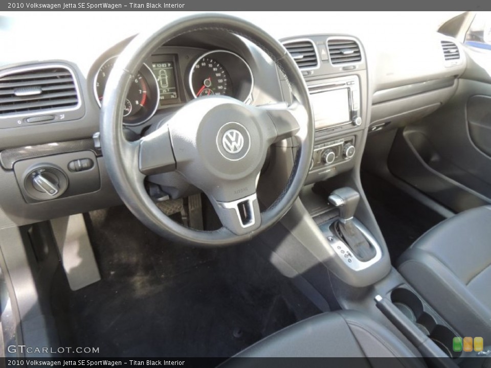 Titan Black Interior Photo for the 2010 Volkswagen Jetta SE SportWagen #76343416