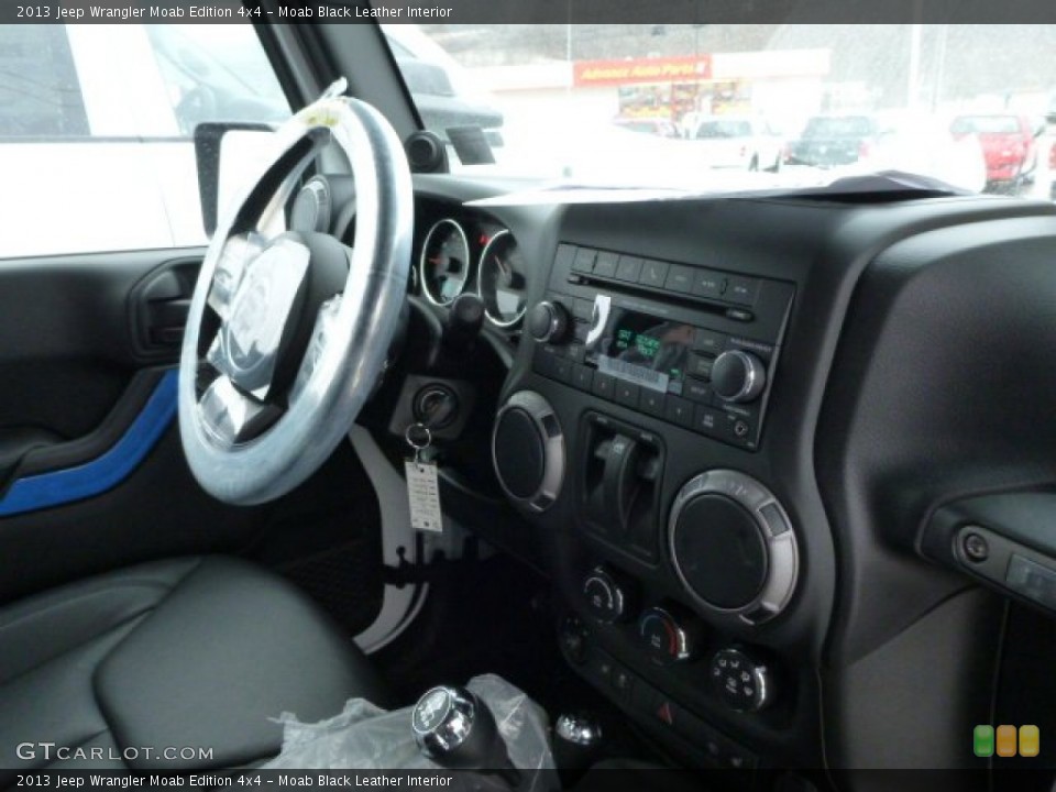 Moab Black Leather Interior Photo for the 2013 Jeep Wrangler Moab Edition 4x4 #76343581