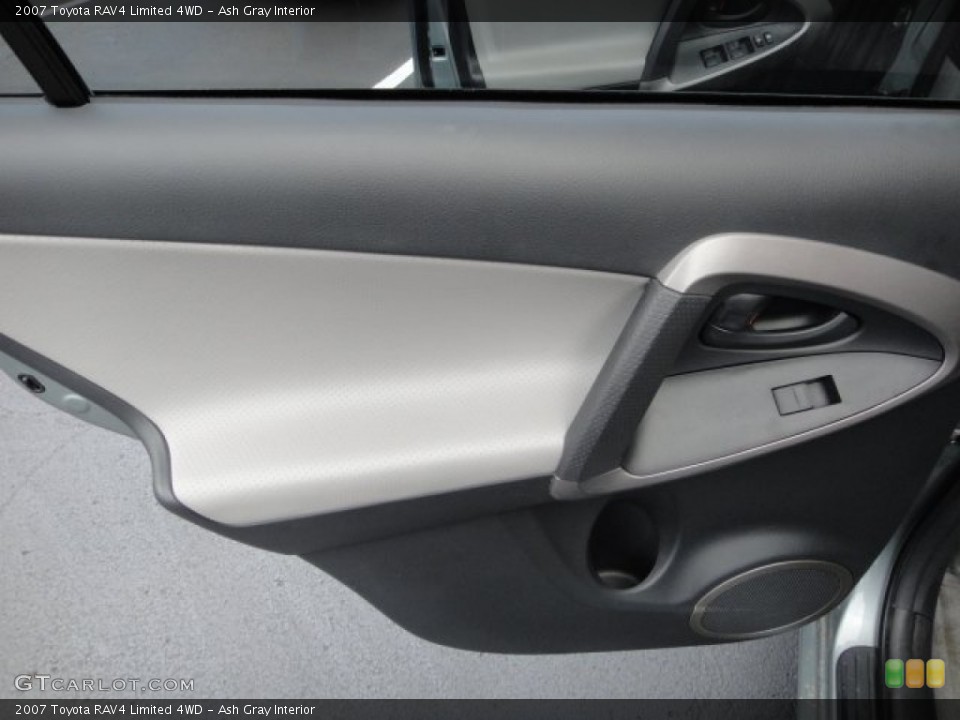 Ash Gray Interior Door Panel for the 2007 Toyota RAV4 Limited 4WD #76348570