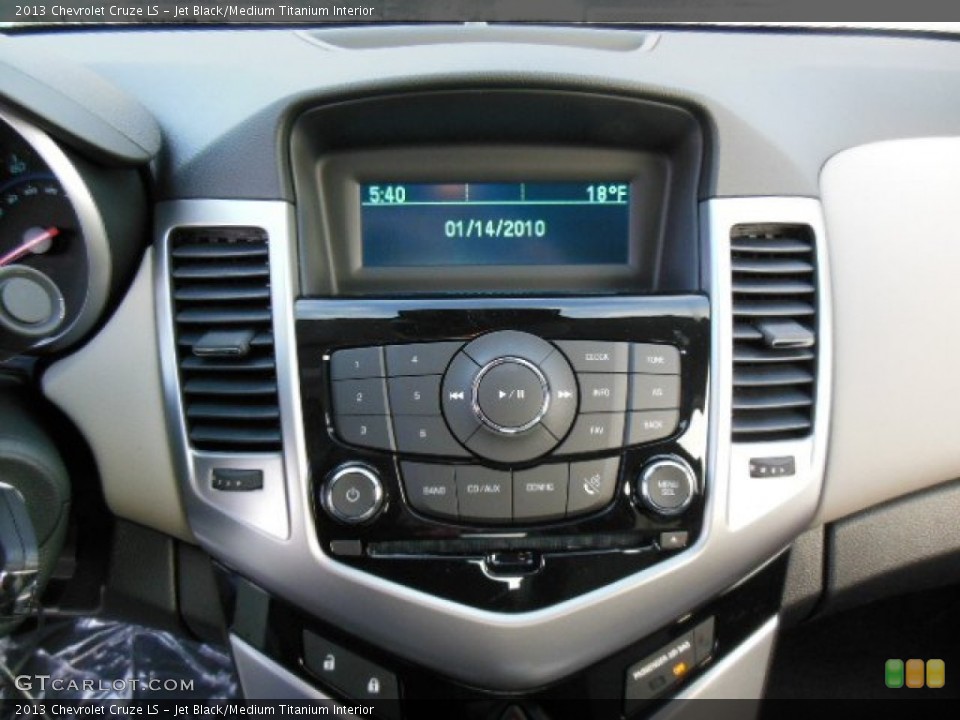 Jet Black/Medium Titanium Interior Controls for the 2013 Chevrolet Cruze LS #76353100