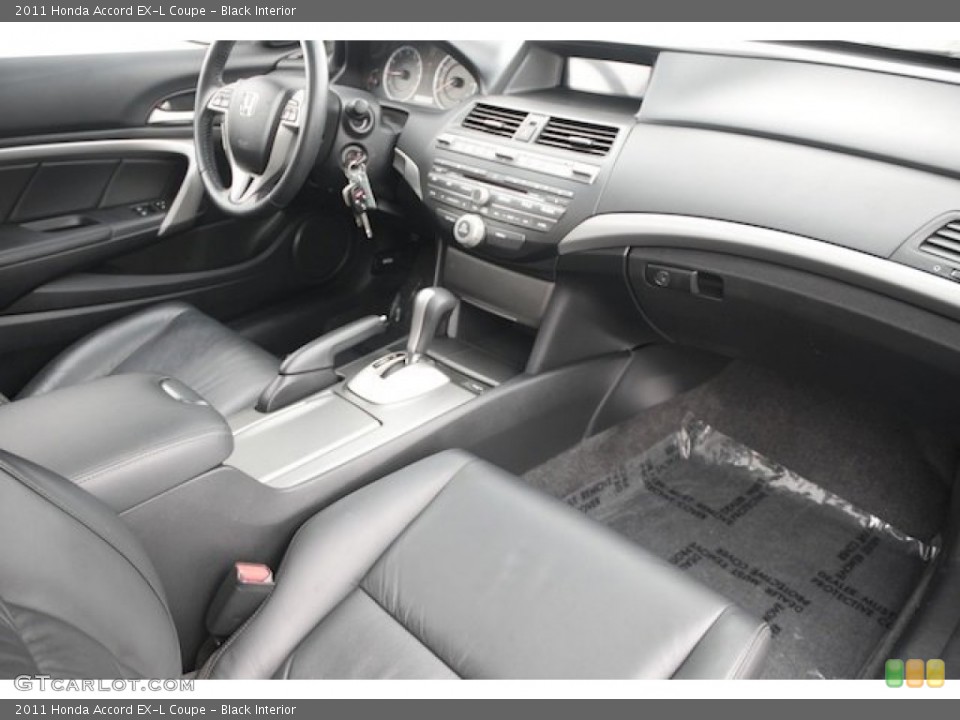 Black Interior Dashboard for the 2011 Honda Accord EX-L Coupe #76358938