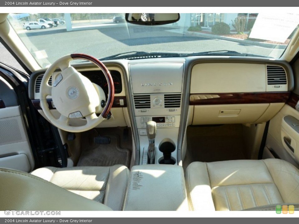 Dove Grey Interior Dashboard for the 2004 Lincoln Aviator Luxury #76371043