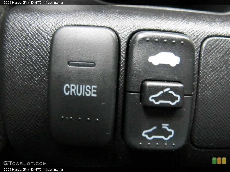 Black Interior Controls for the 2003 Honda CR-V EX 4WD #76374343