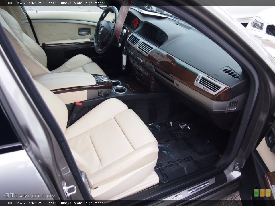 Black/Cream Beige Interior Photo for the 2006 BMW 7 Series 750i Sedan #76374944