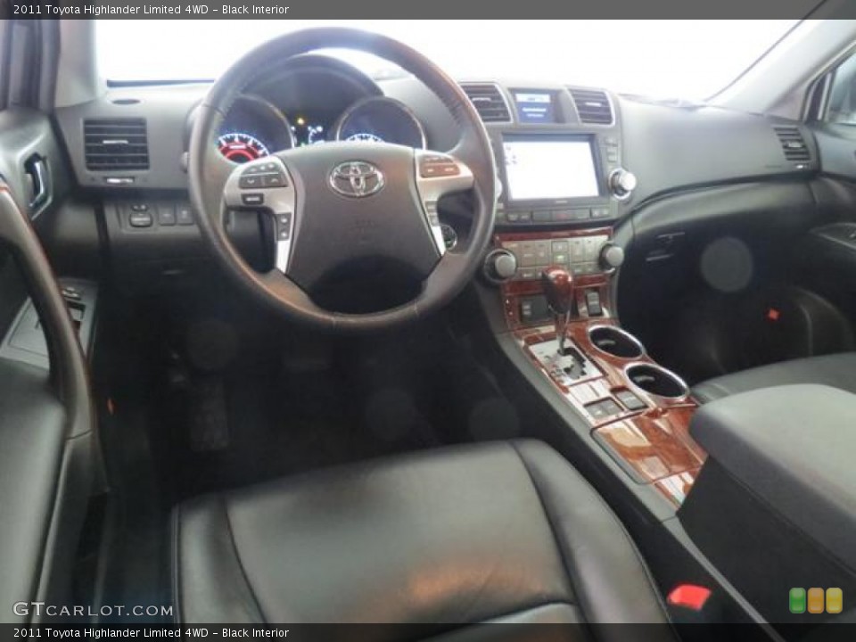 Black 2011 Toyota Highlander Interiors
