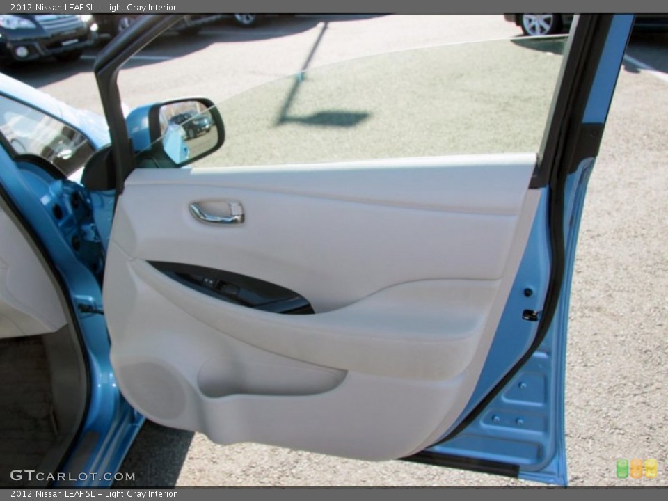 Light Gray Interior Door Panel for the 2012 Nissan LEAF SL #76384216