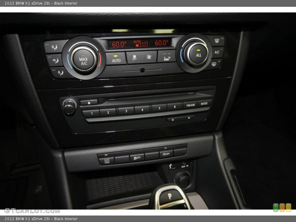 Black Interior Controls for the 2013 BMW X1 sDrive 28i #76388032