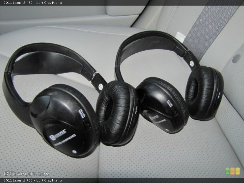Light Gray Interior Entertainment System for the 2011 Lexus LS 460 #76399899