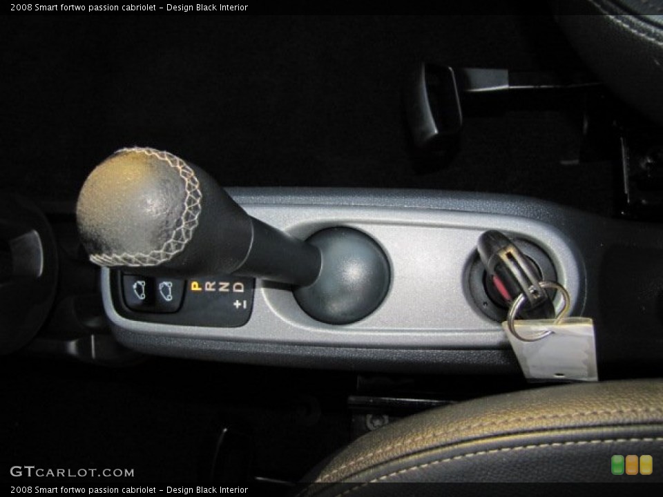 Design Black Interior Transmission for the 2008 Smart fortwo passion cabriolet #76400727