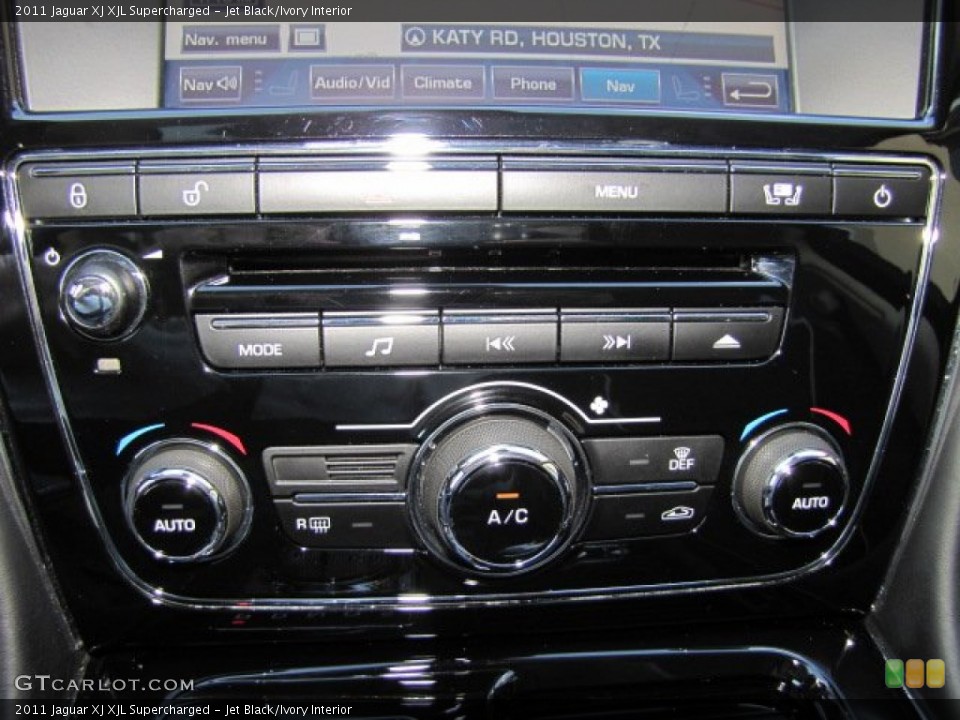 Jet Black/Ivory Interior Controls for the 2011 Jaguar XJ XJL Supercharged #76401384