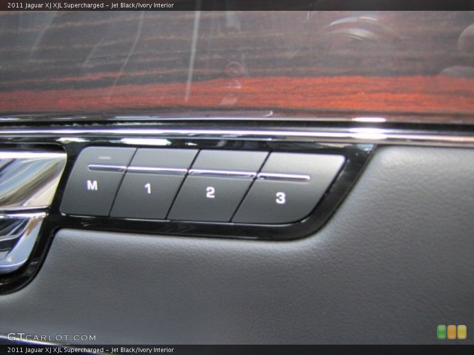 Jet Black/Ivory Interior Controls for the 2011 Jaguar XJ XJL Supercharged #76401951
