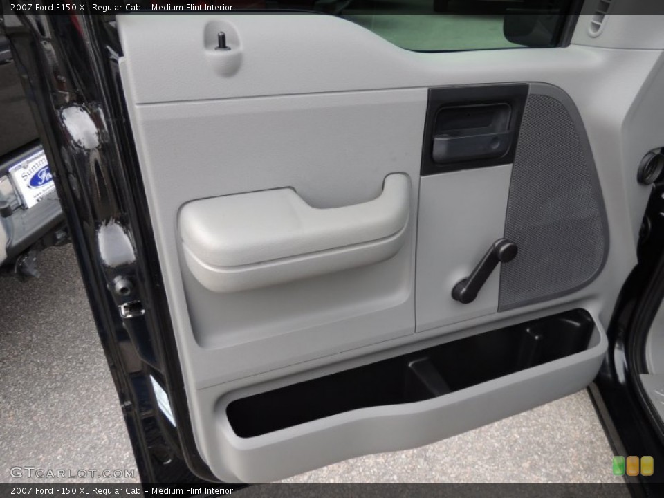 Medium Flint Interior Door Panel for the 2007 Ford F150 XL Regular Cab #76404483
