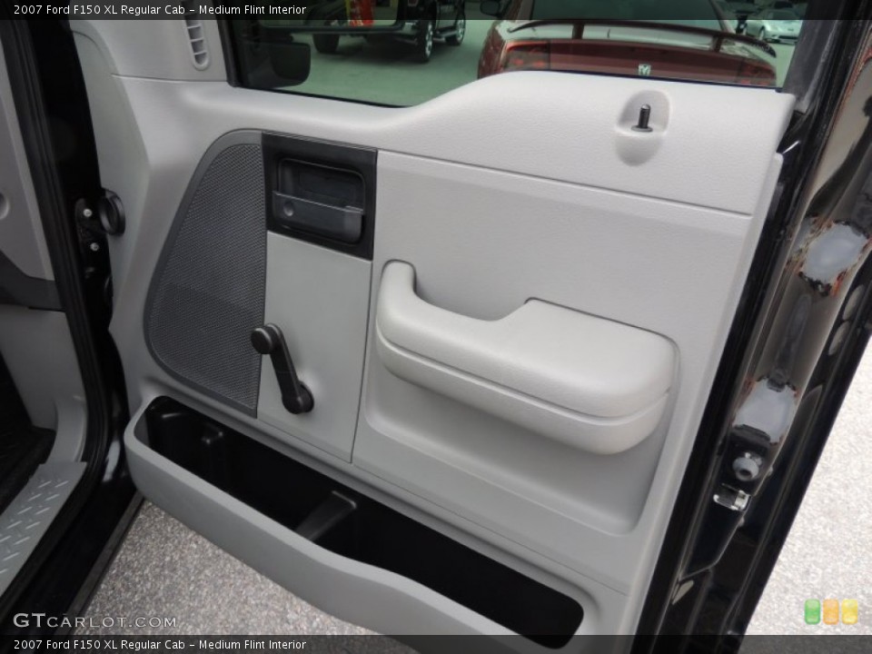 Medium Flint Interior Door Panel for the 2007 Ford F150 XL Regular Cab #76404521